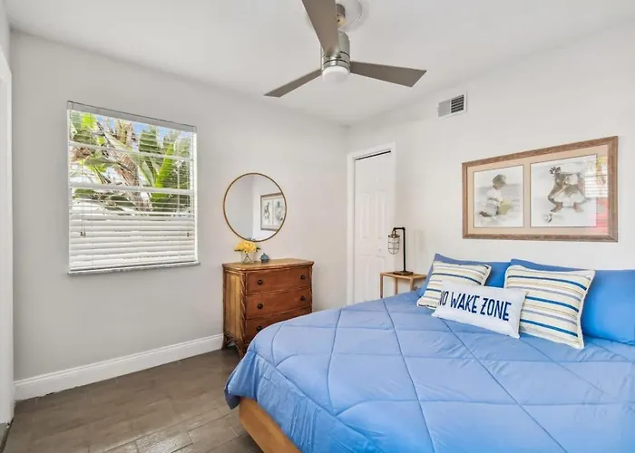 Holiday home 2bedroom Indian Rocks Condo-steps To Clearwater Beach
